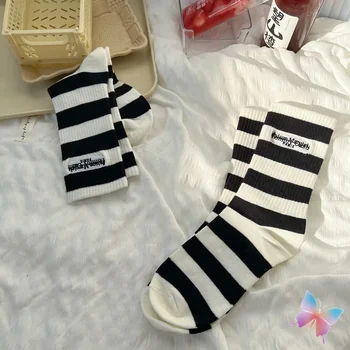 Vysoko Kvalitné Bavlnené MM6 Margiela Ponožky Čierne Biely Prúžok Výšivky List Muži Ženy Streetwear Módy Stredné Ponožky